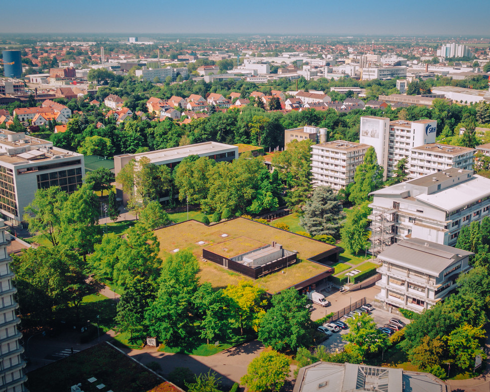 BFW Heidelberg zentrierte Campusaufnahme aus der Vogelperspektive 