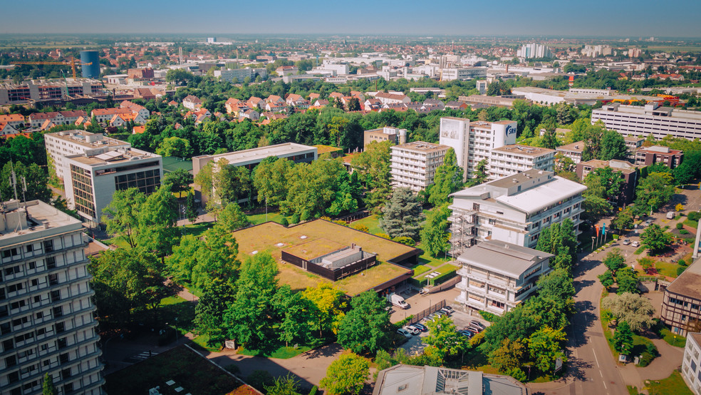 BFW Heidelberg zentrierte Campusaufnahme aus der Vogelperspektive 